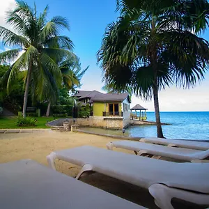 Crystal Cove Oceanfront/ 2 Bedroom , Ocho Rios Jamaica